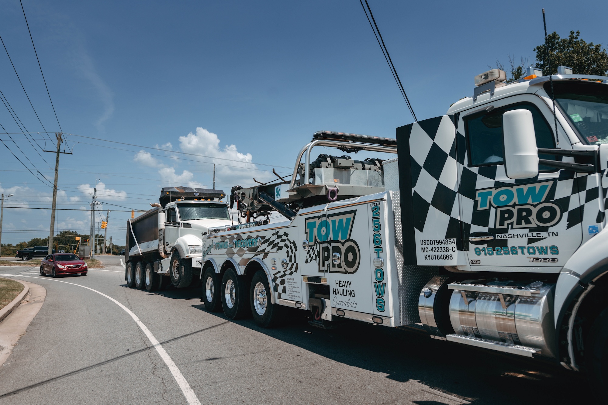 Professional Tow Pro heavy hauling and recovery truck in Nashville providing 24 hour towing near me and specialized vehicle towing services.